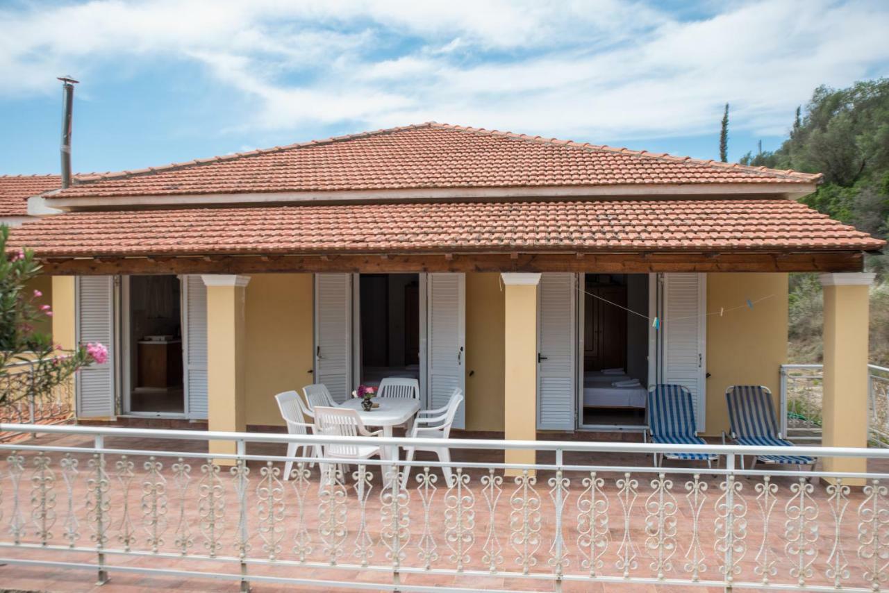 Elias & Vasili House Otel Agios Georgios Pagon Dış mekan fotoğraf